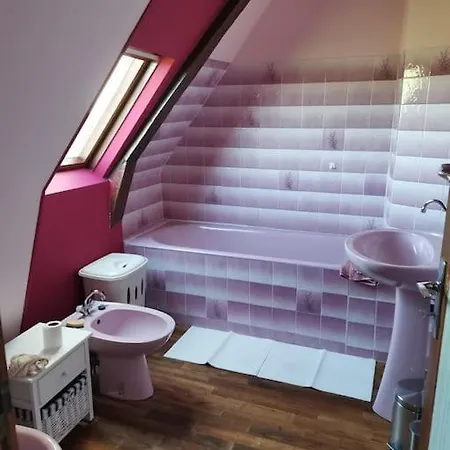 Дом отдыха Maison Chez La Malie Le Monteil (Cantal)