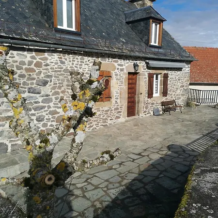Vakantiehuis Maison Chez La Malie Le Monteil (Cantal)